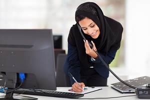 arab woman learning how to obtain a seasonal worker visa