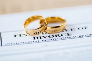marriage rings on divorce agreement